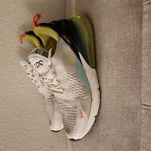 Nike Air Max 270
